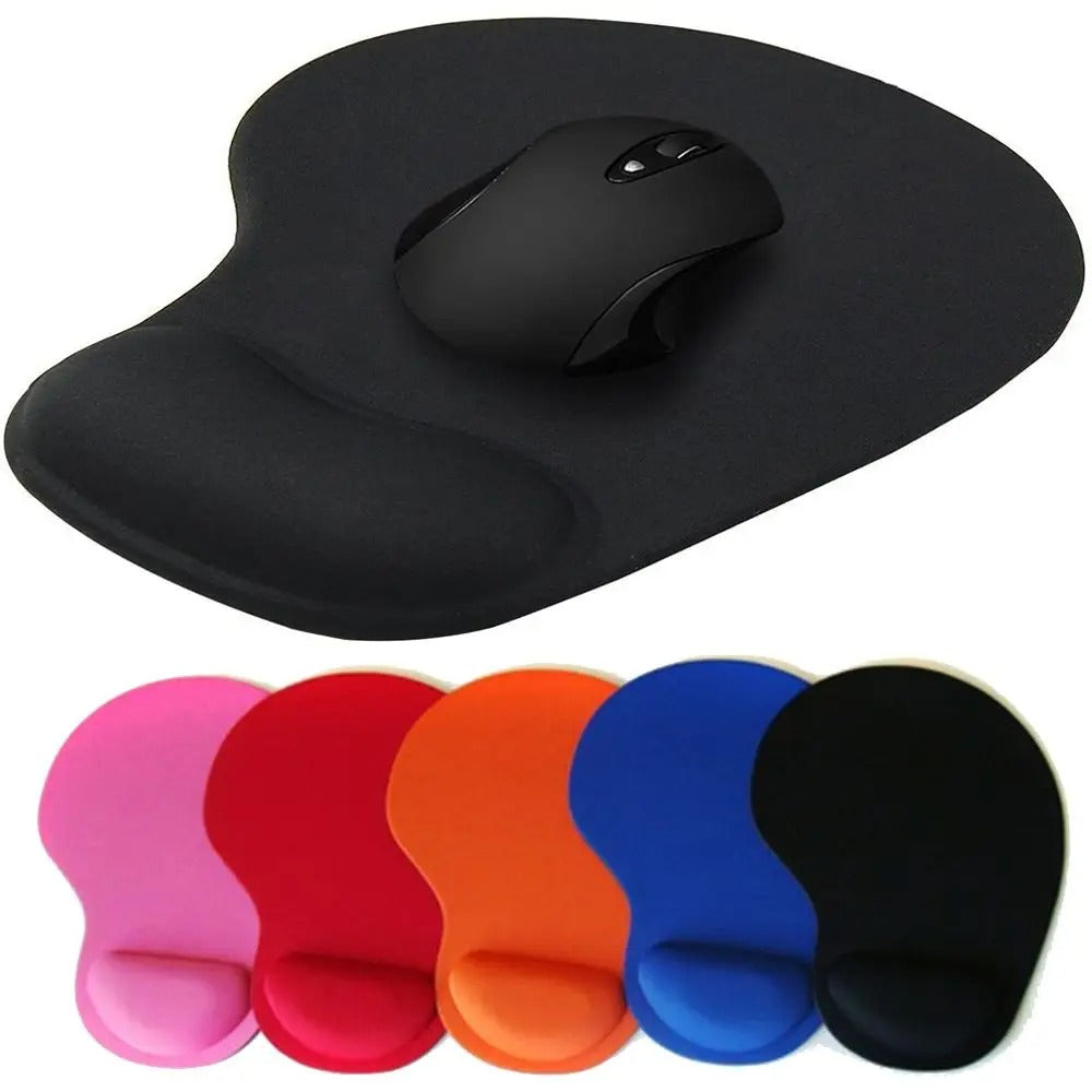 Mouse with rest pad