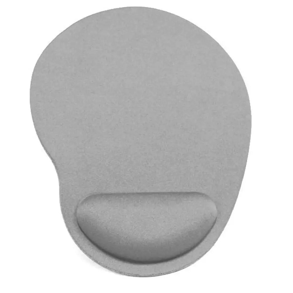Mouse with rest pad